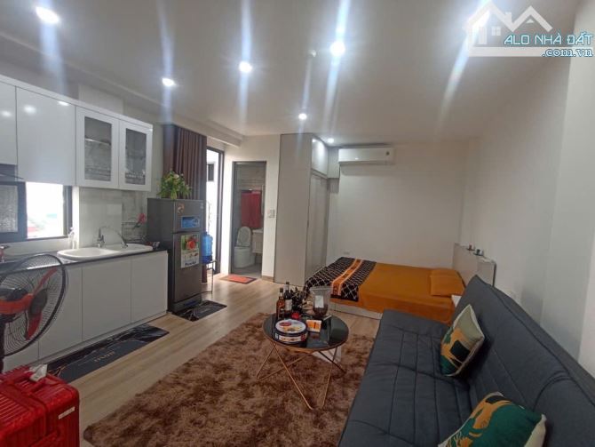 Hào Nam - 19 phòng khép kín - Dòng tiền 130tr/th - Gần ga Cát Linh - Ngõ thông