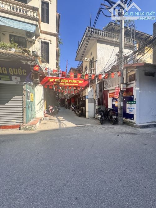 Bán tập thể Dược Phẩm Lê Gia Định, sử dụng 50m2 trung tâm Hai Bà Trưng cách hồ gươm 1km.