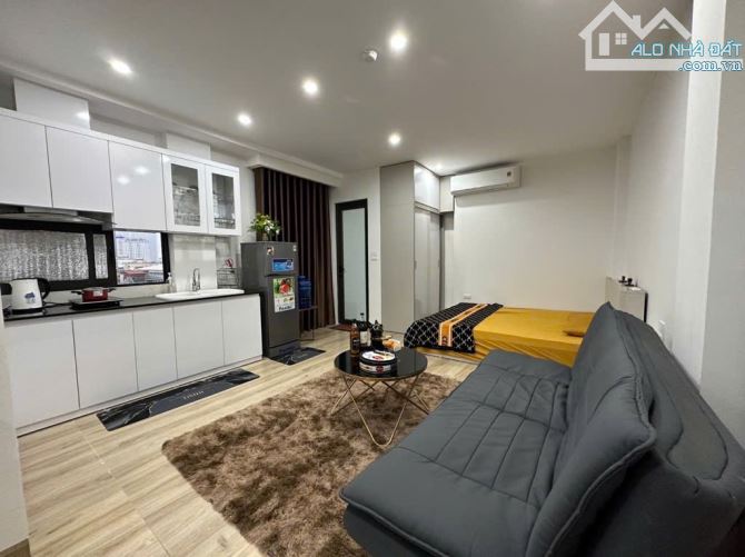 Hào Nam - 19 phòng khép kín - Dòng tiền 130tr/th - Gần ga Cát Linh - Ngõ thông