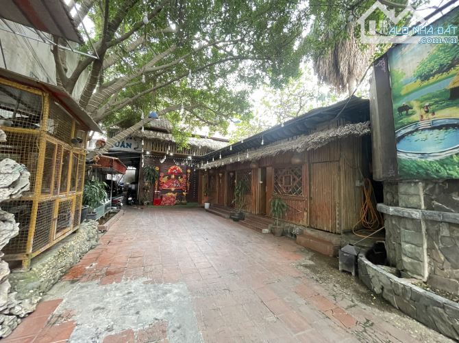 Chuyển nhượng 1200m2 đất mặt phố Đội Cấn quận Ba Đình.