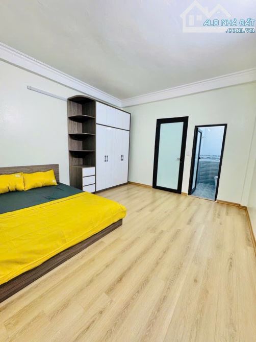 Thịnh Liệt - 5 Tầng Mới Đẹp - ÔTÔ Đỗ Gần - Tặng Nội Thất - Nhỉnh 6 Tỷ