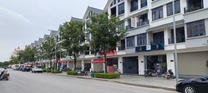 LK Hinode 105m2-5T, Đường đôi 30m, V.hè KD, NT đẹp ở ngay, giá 18 tỷ
