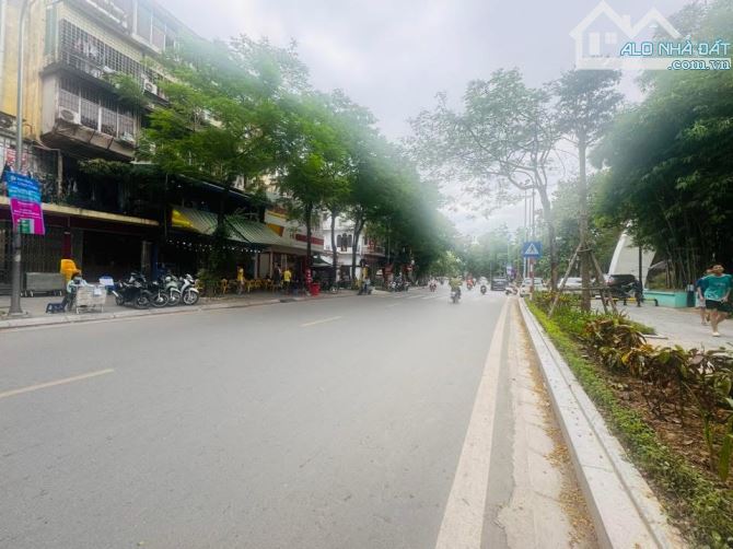 Siêu hiếm - Mặt phố Chùa Quỳnh, Hai Bà Trưng -210m2-MT 15m -Vỉa hè- KD ngày đêm -giá 40 tỷ