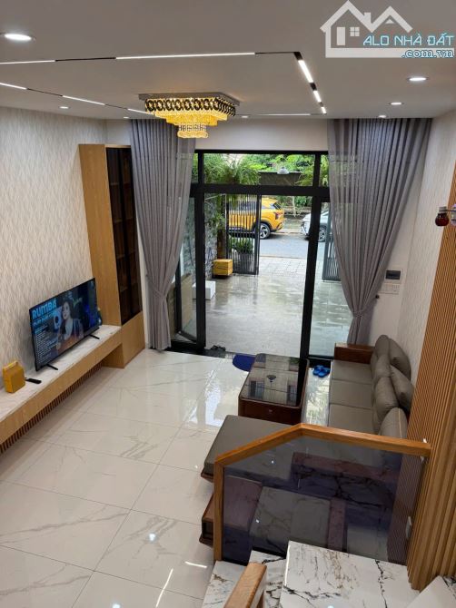 BÁN ĐẮT TẶNG NHÀ – MẶT TIỀN ĐƯỜNG 7M5 – TRỤC XÔ VIẾT NGHỆ TĨNH*NÚI THÀNH - KINH DOANĐỈNH - 1