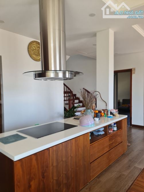 Siêu hiếm: biệt thự sông Đuống,phố Bắc cầu,long biên,hà nội.View triệu $,giá 33,5 tỷ