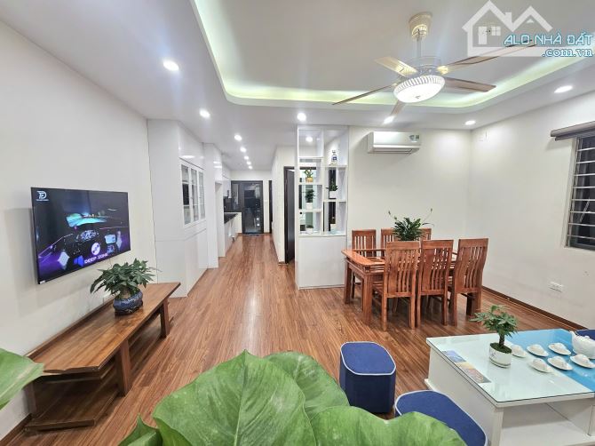 Bán chung cư C14 - BQP - Lô góc, tầng trung 70m2 - 2 Ngủ, 2Wc - Full nội thất chỉ hơn 5 t