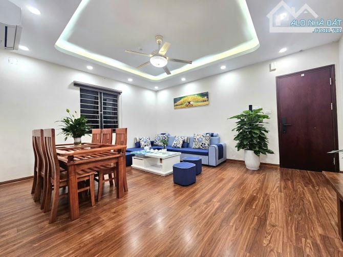 Bán chung cư C14 - BQP - Lô góc, tầng trung 70m2 - 2 Ngủ, 2Wc - Full nội thất chỉ hơn 5 t