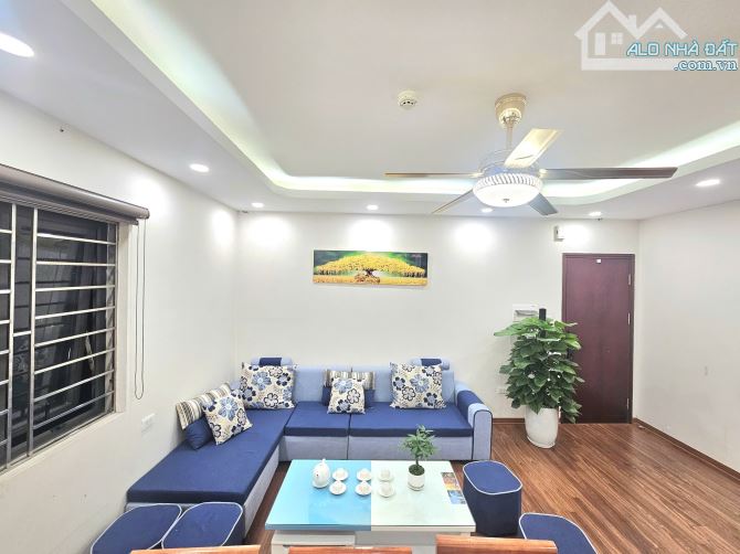 Bán chung cư C14 - BQP - Lô góc, tầng trung 70m2 - 2 Ngủ, 2Wc - Full nội thất chỉ hơn 5 t