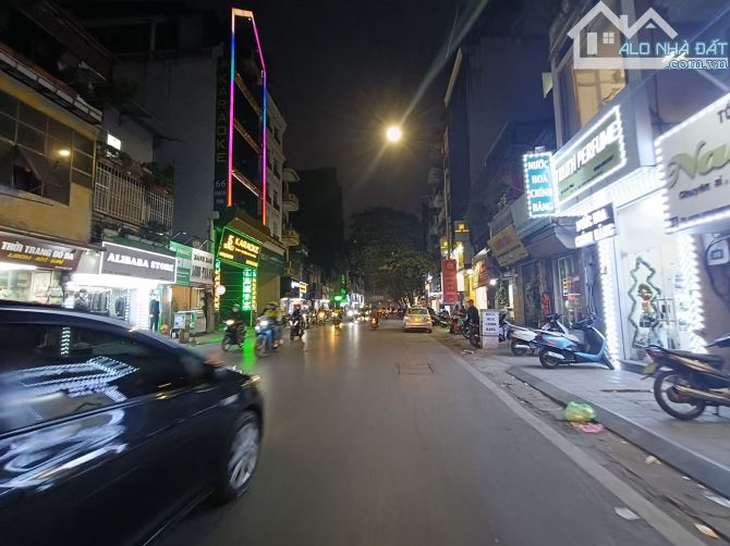 Siêu hiếm - Mặt phố Chùa Quỳnh, Hai Bà Trưng -210m2-MT 15m -Vỉa hè- KD ngày đêm -giá 40 tỷ