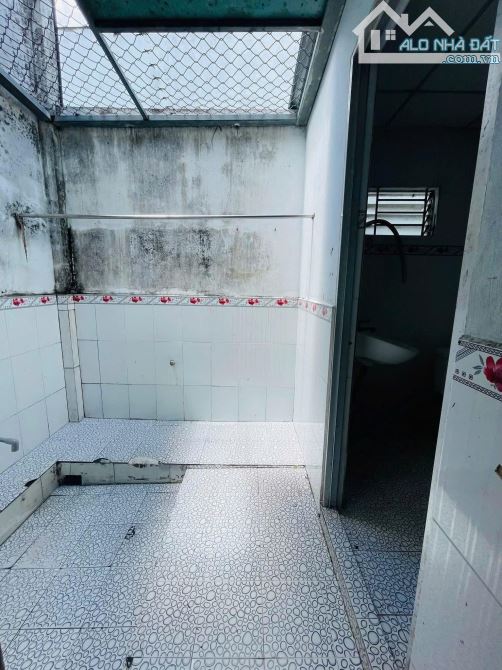 BÁN NHÀ CẤP 4 Ở 2 SẸC NGUYỄN THỊ LẮNG - TÂN PHÚ TRUNG, GIÁ CHỈ CÓ 780 TRIỆU, SHR - 2