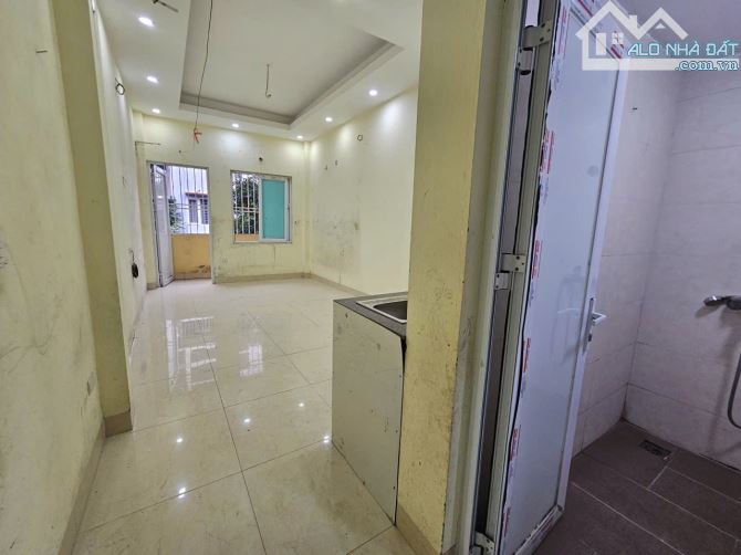 Bán nhà Lê Trọng Tấn, phân lô, ô tô vòng quanh, 35Mx5 Tầng, 11.8 Tỷ. - 2