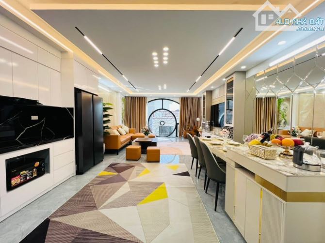 Phân lô oto tránh Thái Hà, vỉa hè, KD đỉnh, 7T thang máy thông sàn, gara-46m2