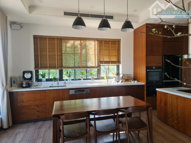 Siêu hiếm: biệt thự sông Đuống,phố Bắc cầu,long biên,hà nội.View triệu $,giá 33,5 tỷ