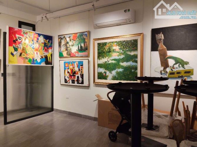 Bán nhà Phố Hàng Bông, 20m ra mặt phố - 45m2 x 5 Tầng - Nhà cực đẹp - SĐCC - Giá 25 Tỷ