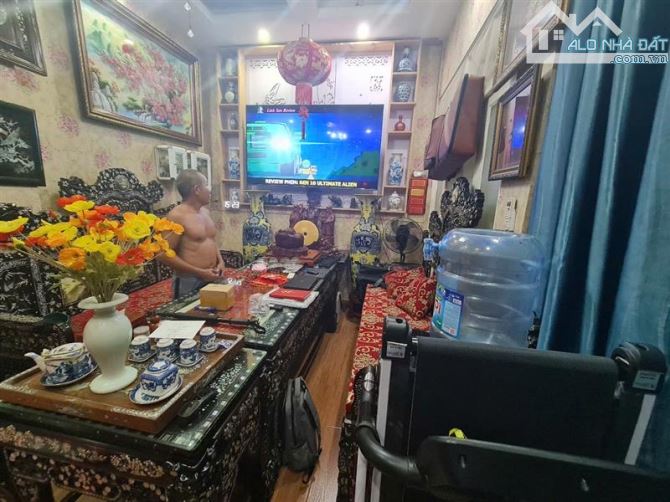 TÂN BÌNH- GẤP BÁN CHDV CAO CẤP 5 TẦNG - THIẾT KẾ 22P VÀ 1 CĂN HỘ - DÒNG TIỀN 85 TR/THÁNG - 2