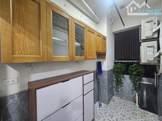 Bán chung cư C14 - BQP - Lô góc, tầng trung 70m2 - 2 Ngủ, 2Wc - Full nội thất chỉ hơn 5 t