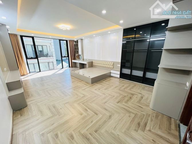 Phân lô oto tránh Thái Hà, vỉa hè, KD đỉnh, 7T thang máy thông sàn, gara-46m2