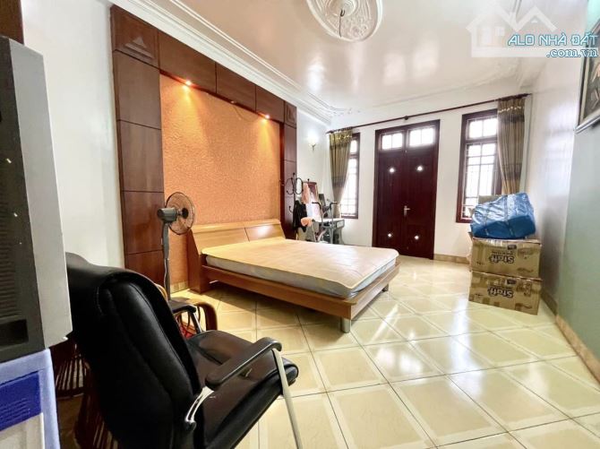 Bán nhà Xã Đàn, Đống Đa, 58m² 5 tầng đẹp Ô tô tránh, vị trí cực đẹp, siêu hiếm, Giá 17,3tỷ