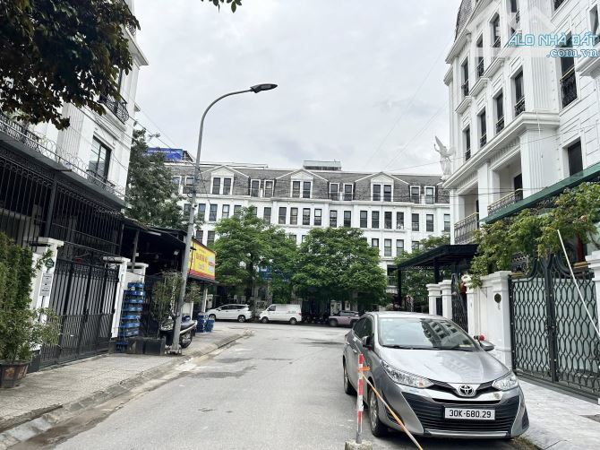 BÁN CĂN LIỀN KỀ KĐT MỚI ĐẠI KIM - NGUYỄN XIỂN 129M2 X 5 TẦNG, MT 9M - LÔ GÓC 2 THOÁNG, CÓ