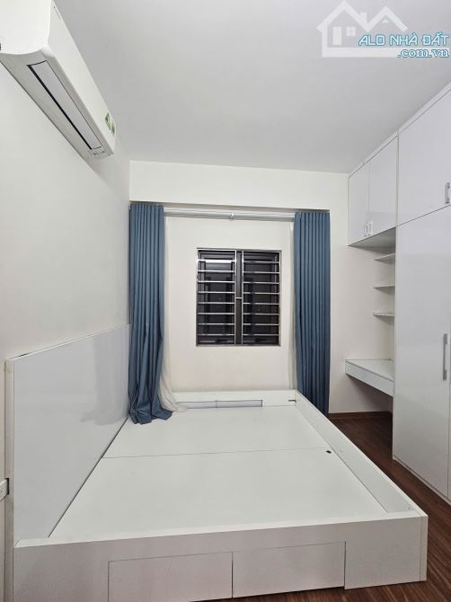 Bán chung cư C14 - BQP - Lô góc, tầng trung 70m2 - 2 Ngủ, 2Wc - Full nội thất chỉ hơn 5 t