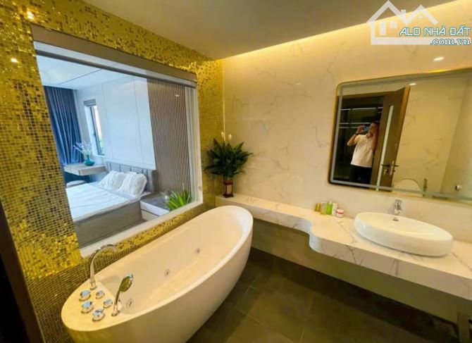 PHÂN LÔ MP NGAY CUNG TT QUẦN NGỰA / BA ĐÌNH- VỈA HÈ- Ô TÔ TRÁNH- DT 45m2, THANG MÁY - 4