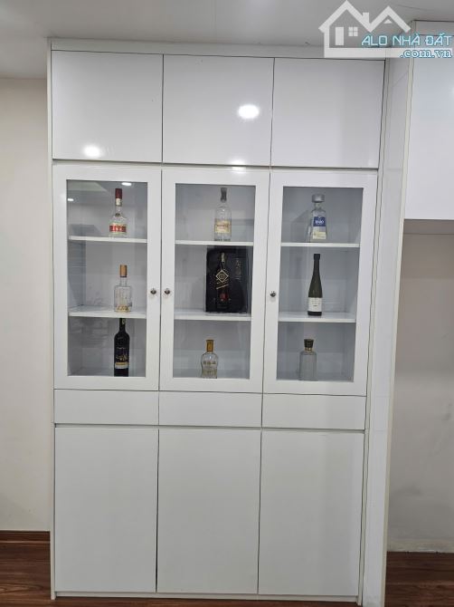 Bán chung cư C14 - BQP - Lô góc, tầng trung 70m2 - 2 Ngủ, 2Wc - Full nội thất chỉ hơn 5 t