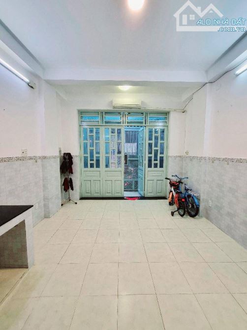 Mình chuyên nhà ngộp  ,HÓC Môn  ngay tô ký đặng thúc vịnh DT 304 2TẦN - 5