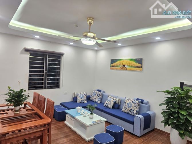 Bán chung cư C14 - BQP - Lô góc, tầng trung 70m2 - 2 Ngủ, 2Wc - Full nội thất chỉ hơn 5 t