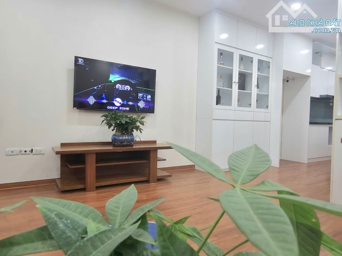 Bán chung cư C14 - BQP - Lô góc, tầng trung 70m2 - 2 Ngủ, 2Wc - Full nội thất chỉ hơn 5 t