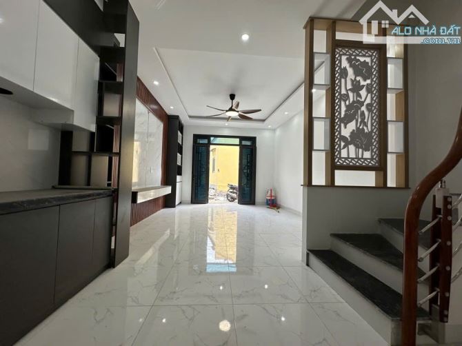 5 tầng kiên cố, ô tô tránh gần – sát Vin Đan Phượng – dt 40m – 4,5 tỷ - 1