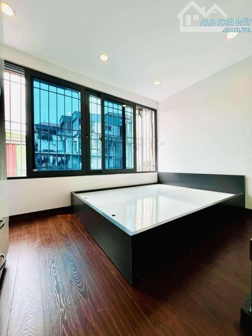 Bán căn hộ tập thể phố lò đúc tt hai bà trưng đẹp hai thoáng fun nội thất đẹp