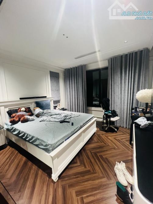 View vườn hoa Nguyễn Lương Bằng, phân lô ô tô tránh, gara, 7T thang máy, nội thất xịn