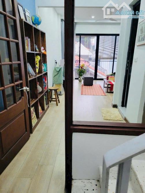 Siêu Vip! Giang Văn Minh. 6 tầng thang máy, ô tô, sát phố, văn phòng, thông kd. 58m2