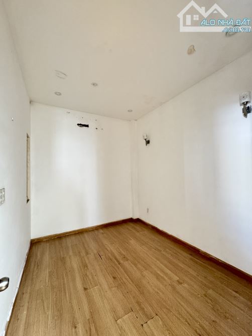 NHÀ 3 TẦNG ĐẸP GÒ CÁT – PHÚ HỮU, QUẬN 9 - 50.5M² (4.1x12) – ĐƯỜNG XE HƠI – GIÁ 4.45 - 6