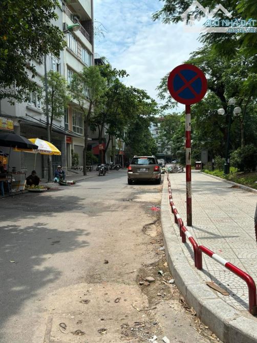 View vườn hoa Nguyễn Lương Bằng, phân lô ô tô tránh, gara, 7T thang máy, nội thất xịn