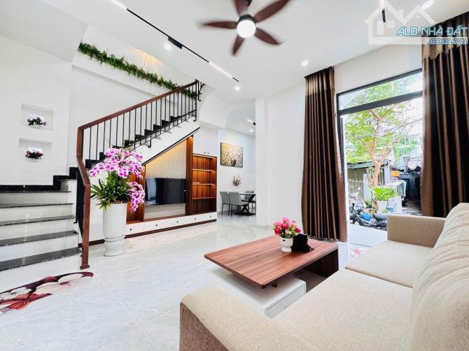 CHÍNH CHỦ THANH KHOẢN CĂN NHÀ VỪA HOÀN THIỆN - BAO NÉT 😍