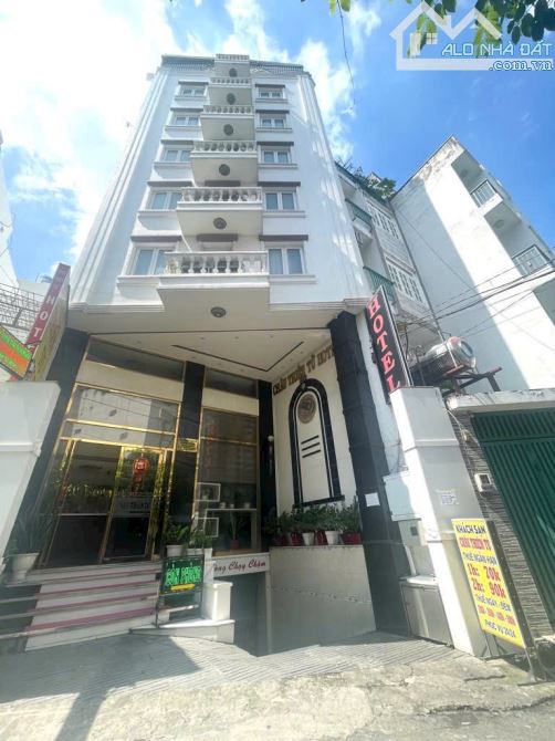 TÀI NHÀ ĐẤT - KHÁCH SẠN CAO CẤP – HẦM + 7 TẦNG – 38 PHÒNG FULL NỘI THẤT – DÒNG TIỀN LỚN