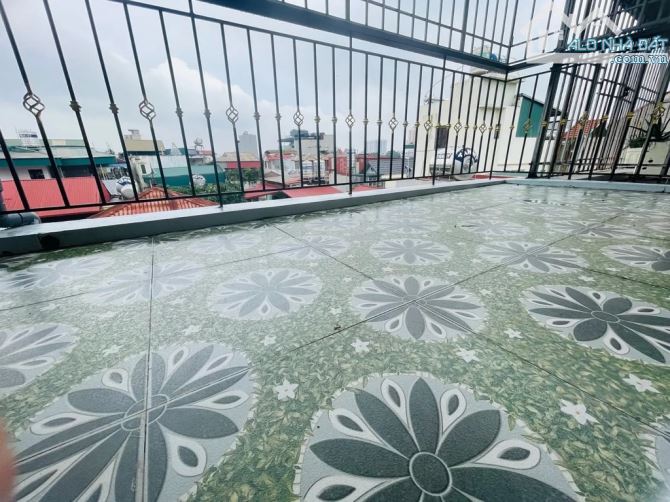 Nhà đẹp Đại Từ Đại Kim 35m 5 tầng ở ngay trước nhà thoáng sáng