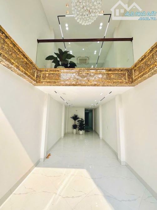 DƯƠNG VĂN BÉ 34/50m2x6 tầng-THANG MÁY -OTO