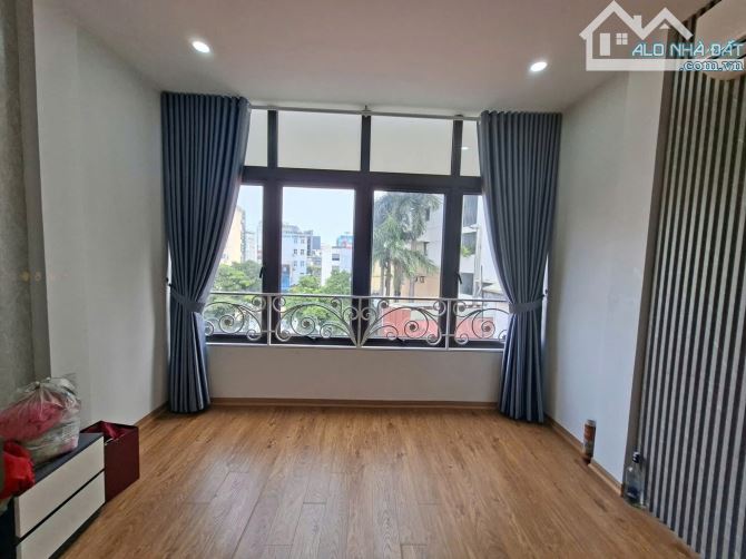 Cần cho thuê nhà ngõ gần Ô Chợ Dừa , Đống Đa MỚI ĐẸP 4PN - 1