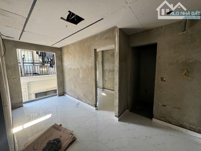 Bán Toà Căn Hộ Cao Cấp Hoàng Văn Thái 7 Tầng 1 Tum 23 Căn Hộ Full Đồ Mặt Tiền 8,4M