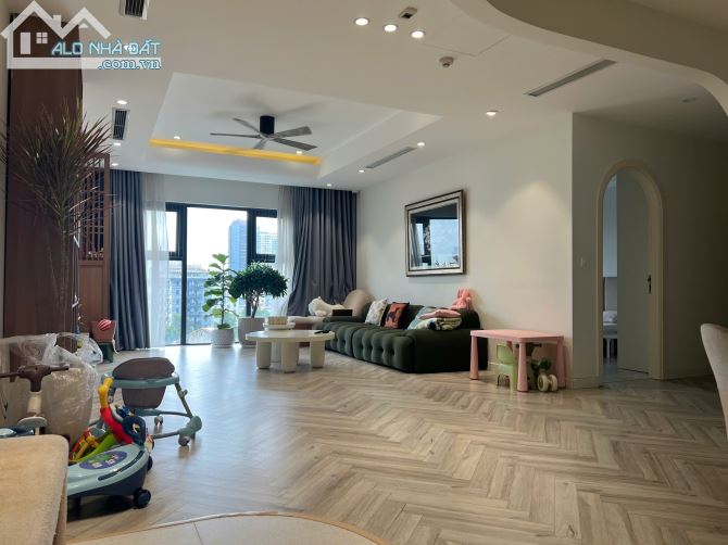 Chính chủ cần bán căn hộ chung cư cao cấp Hà Nội Paragon - 181 Trần Quốc Vượng