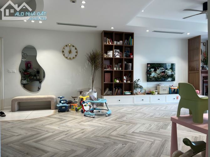 Chính chủ cần bán căn hộ chung cư cao cấp Hà Nội Paragon - 181 Trần Quốc Vượng