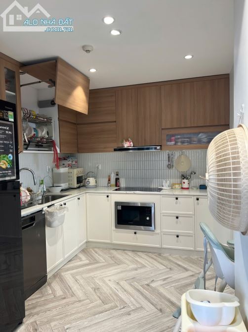 Chính chủ cần bán căn hộ chung cư cao cấp Hà Nội Paragon - 181 Trần Quốc Vượng