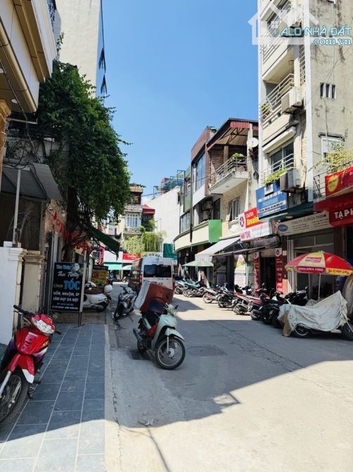 BÁN NHÀ TRƯƠNG ĐỊNH - LÔ GÓC - Ô TÔ TẢI TRÁNH - KINH DOANH - 290M, MT 8.3M. GIÁ 70.5 TỶ