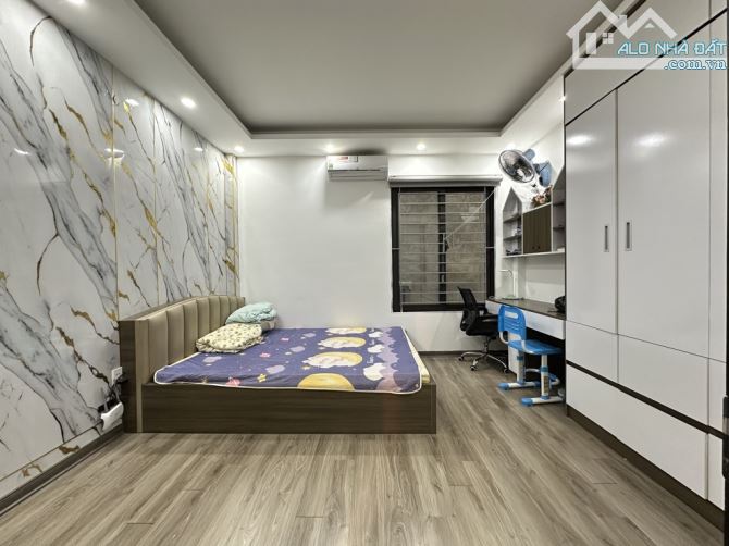 Bán nhà Linh Đàm 45m 5 tầng 2 thoáng ở ngay ô tô đỗ gần