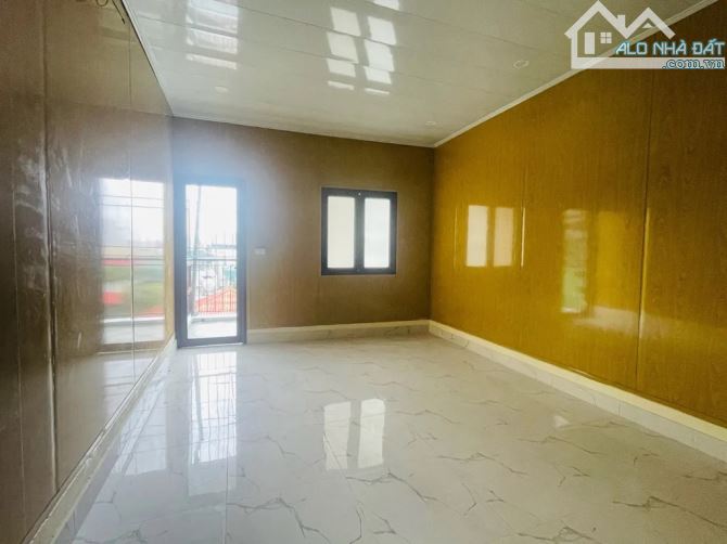 Nhà đẹp Đại Từ Đại Kim 35m 5 tầng ở ngay trước nhà thoáng sáng