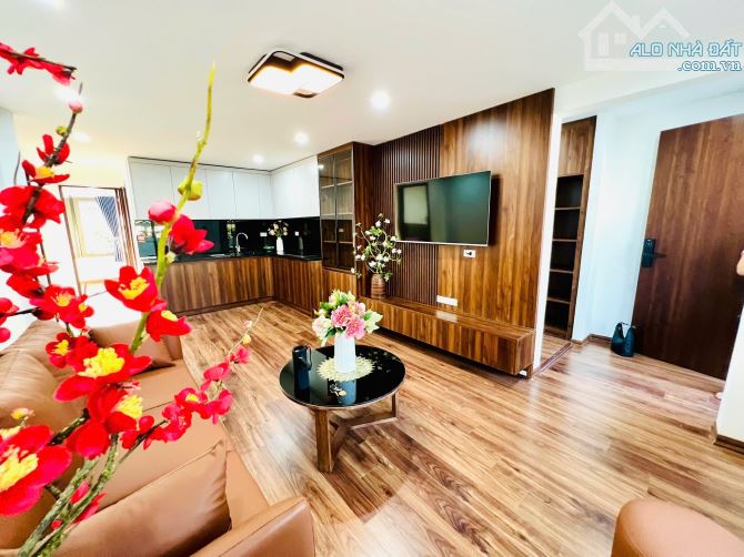 Tập thể Quỳnh Mai đẹp như chung cư,sổ 50m, thực tế 85m, 3 ngủ, 2vs, nội thất nhập khẩu Đức