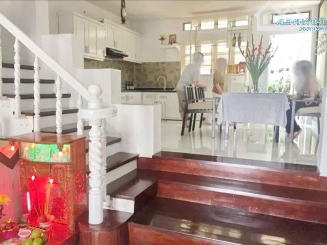 Cho Thuê nhà mặt tiền đường số Phạm Hữu Lầu, Q&, Dt 5 x18m, 3 lầu, St. Giá 22 triệu - 3