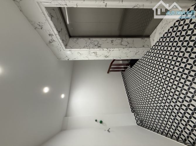 Bán nhà Trần Đại Nghĩa, phù hợp khách tìm nhà kinh doanh,ngõ thông ô tô, giữ và nhânt iền